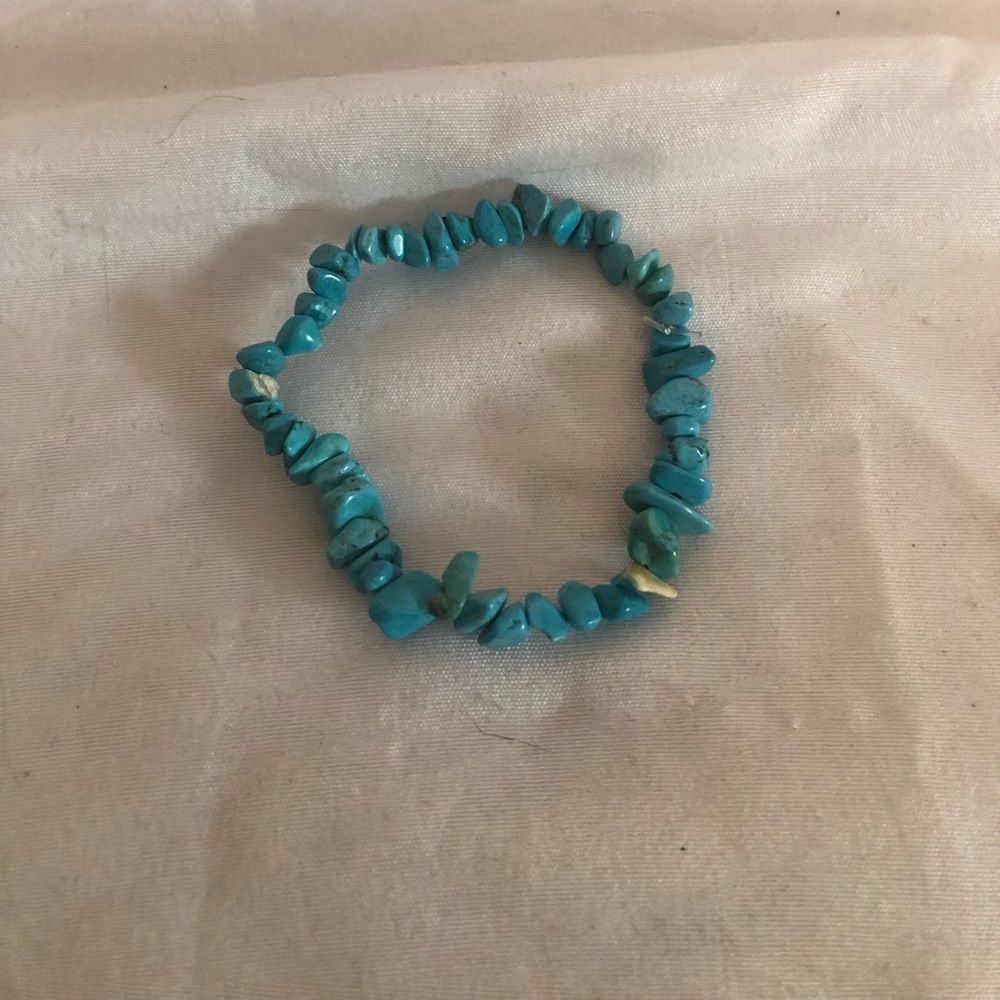 Turquoise chip handmade bracelet